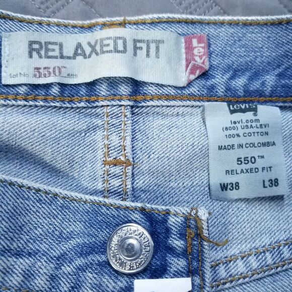 Levis Jeans Mens 38 X 38 Blue 550 Relaxed Fit Straight Medium Wash American - Picture 3 of 12